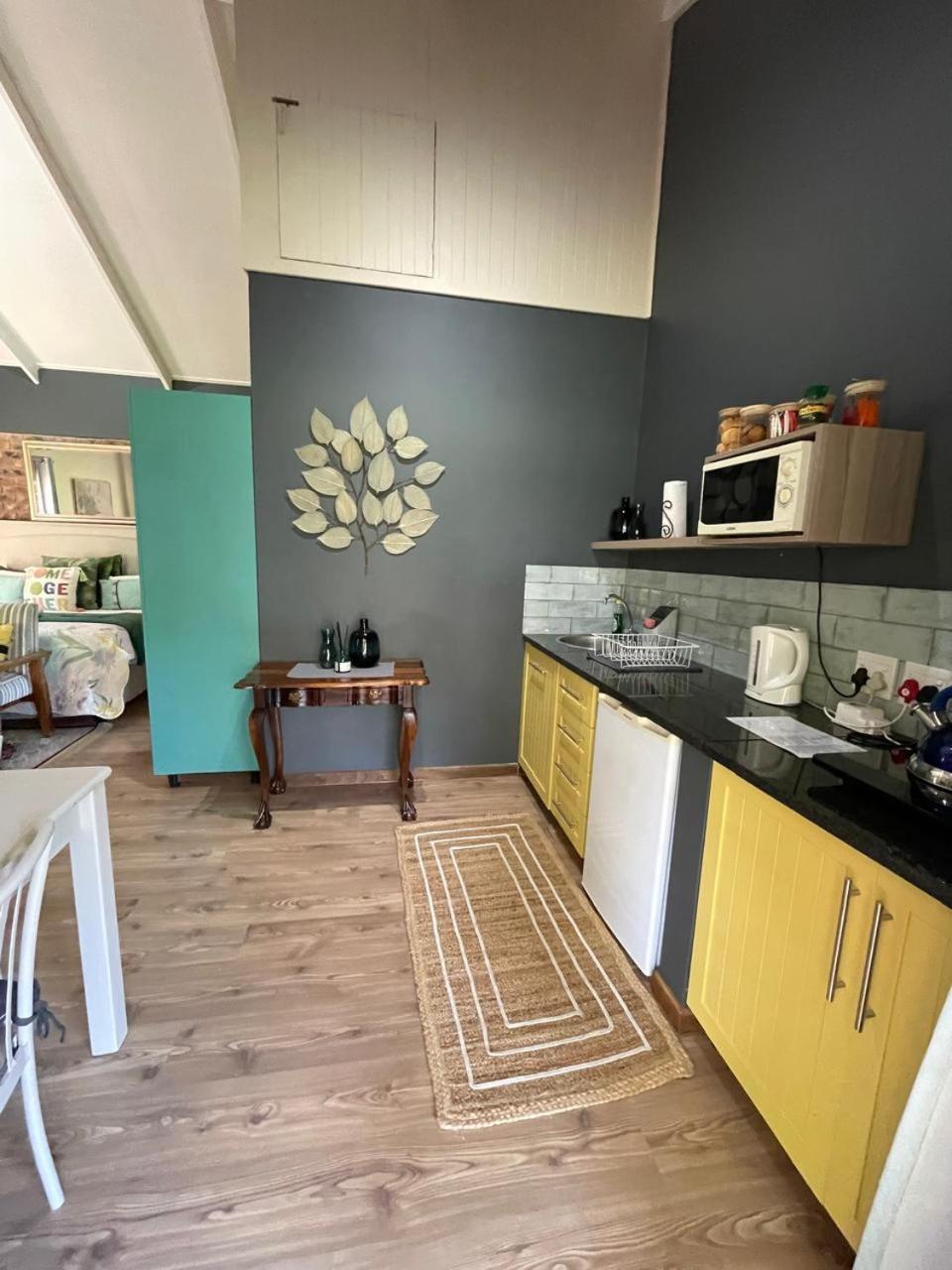 Periwinkle, Grove ,Acorn & Sage Cottages Clarens Extérieur photo