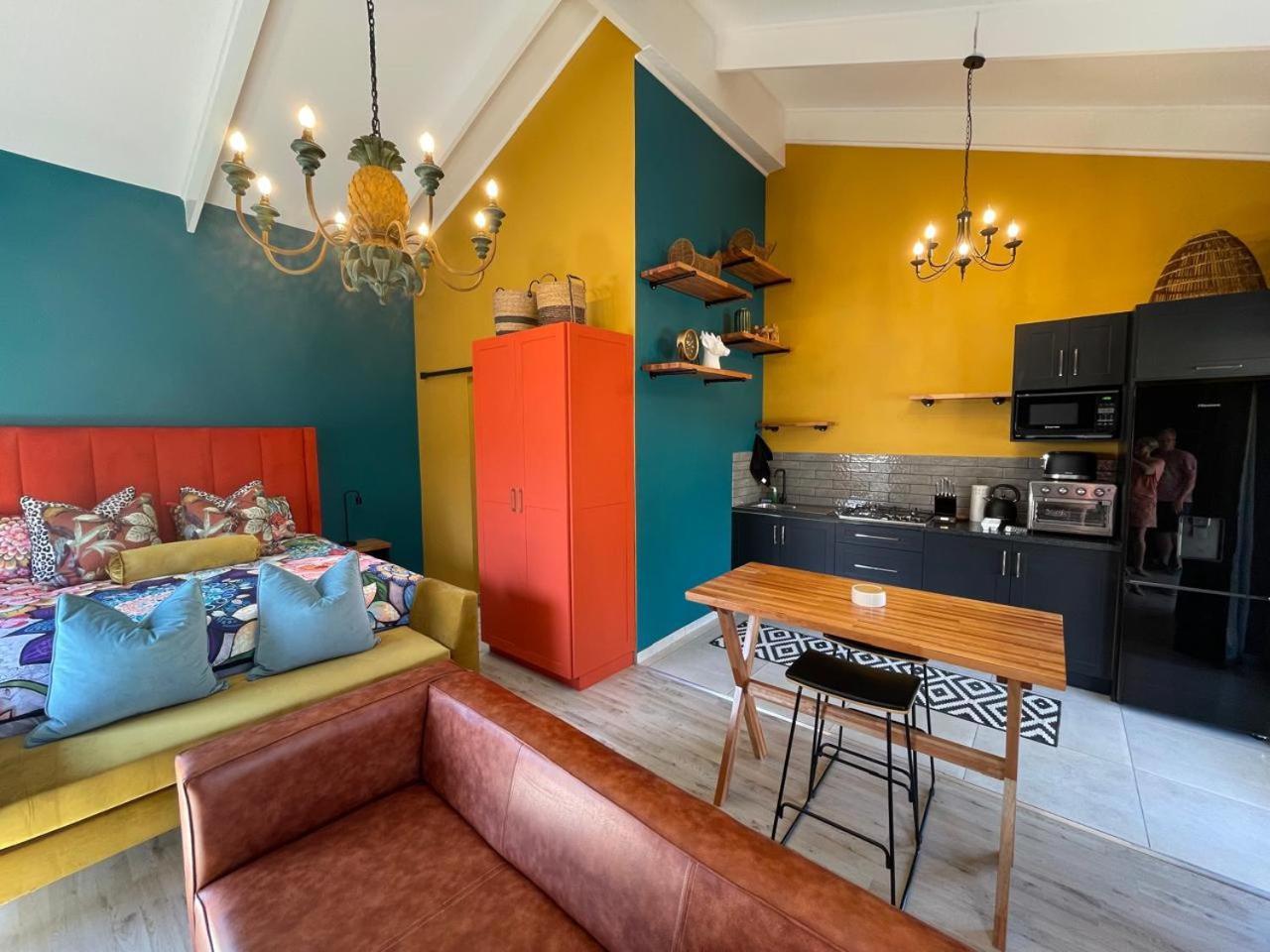 Periwinkle, Grove ,Acorn & Sage Cottages Clarens Chambre photo