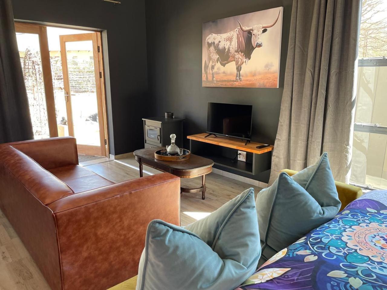 Periwinkle, Grove ,Acorn & Sage Cottages Clarens Chambre photo