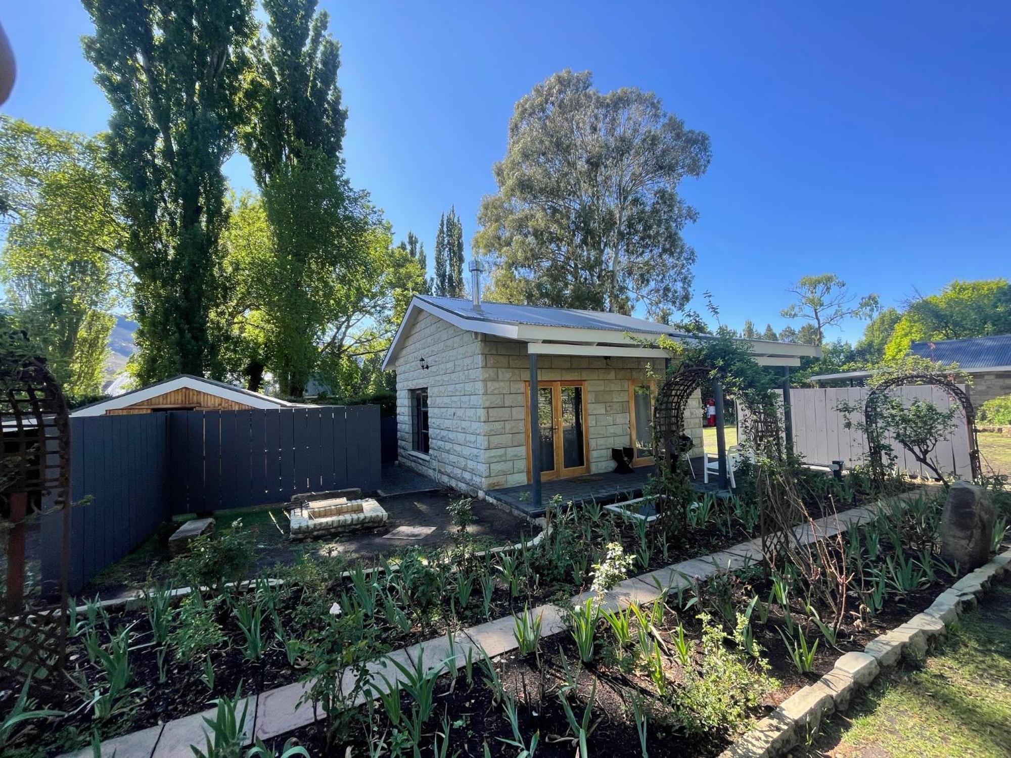 Periwinkle, Grove ,Acorn & Sage Cottages Clarens Extérieur photo
